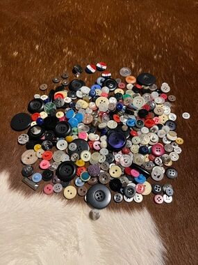 Vintage Assorted Mixed Buttons Lot - Multicolor Sewing Supply